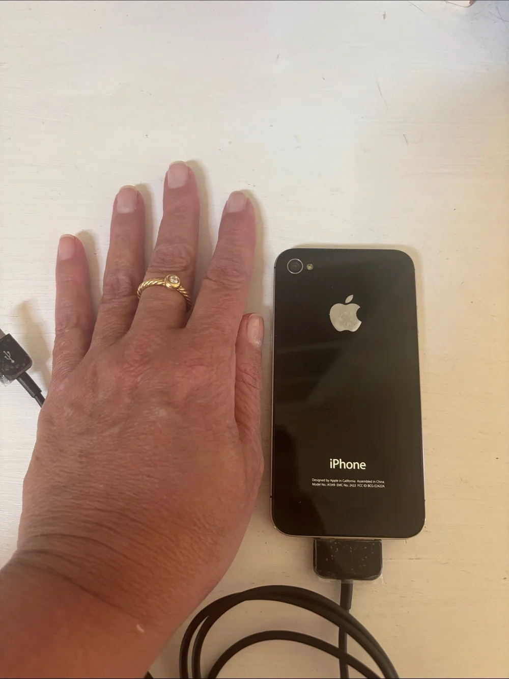 Super cute tiny Apple iPhone 4